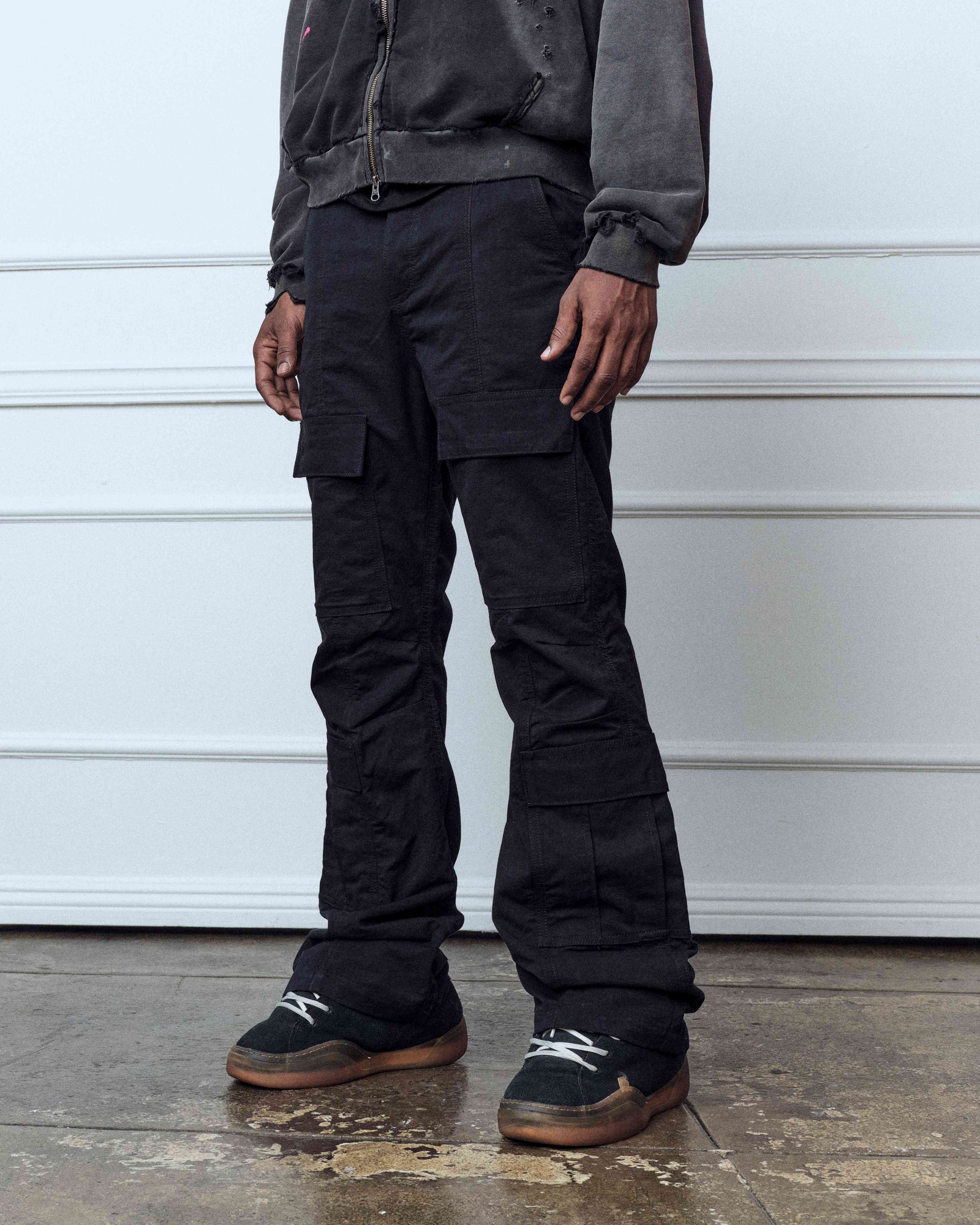 Flared cargo pants